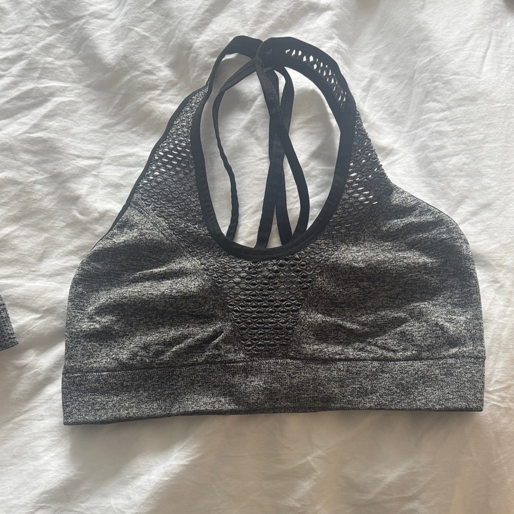 PINK Victoria’s Secret Women's Gray Sports Bra size L